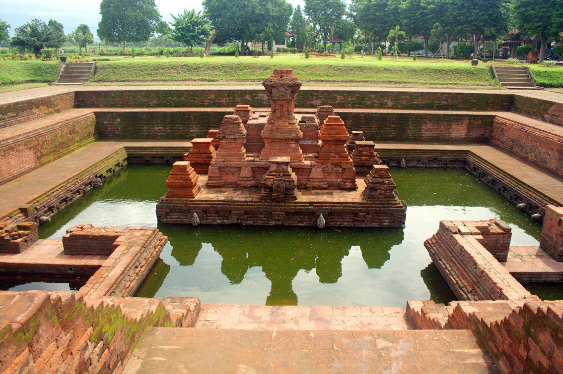 Wisata Jatim: Rute Sehari Menjelajahi Situs Sejarah Majapahit di Trowulan Mojokerto