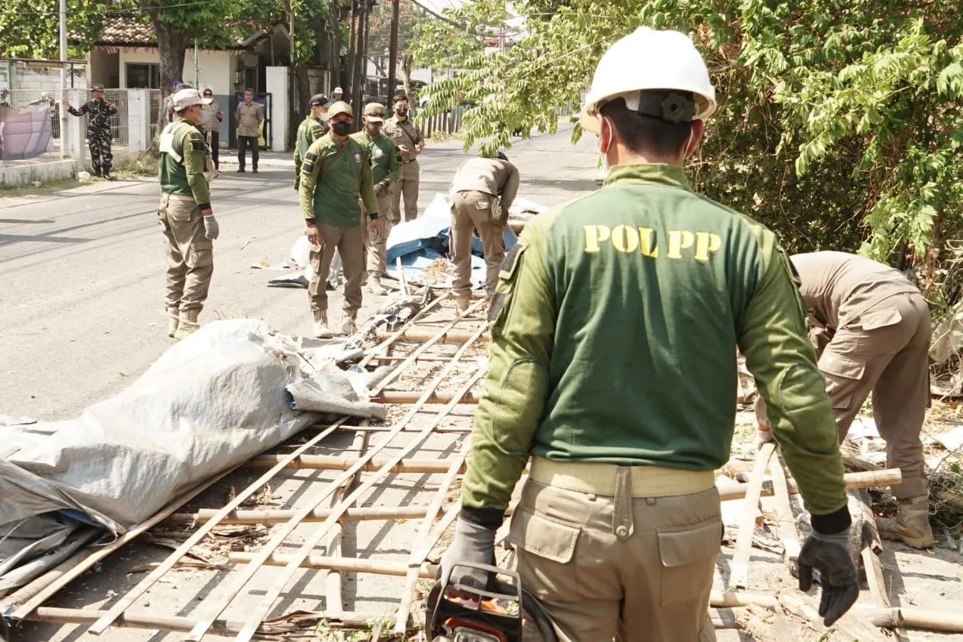 8 Bangunan di Frontage Road Waru Ditertibkan, Penataan Berlanjut ke Gedangan dan Buduran