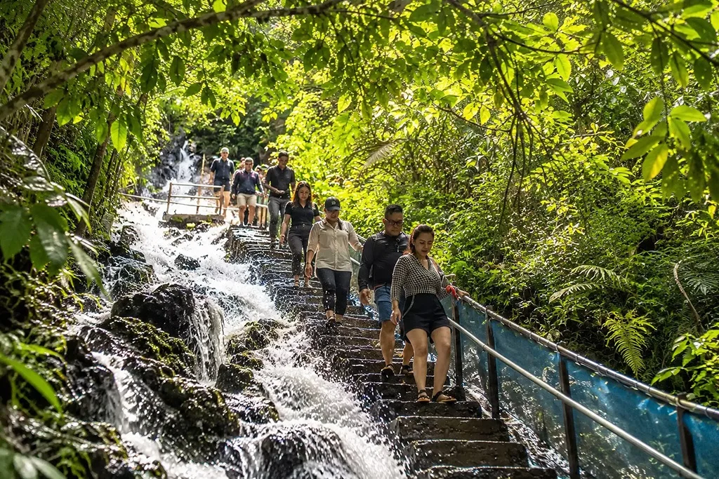 Wisata Jatim: Wisatawan Tumpak Sewu Tak Lagi Berdesakan di Tangga? Ini Rencana Barunya
