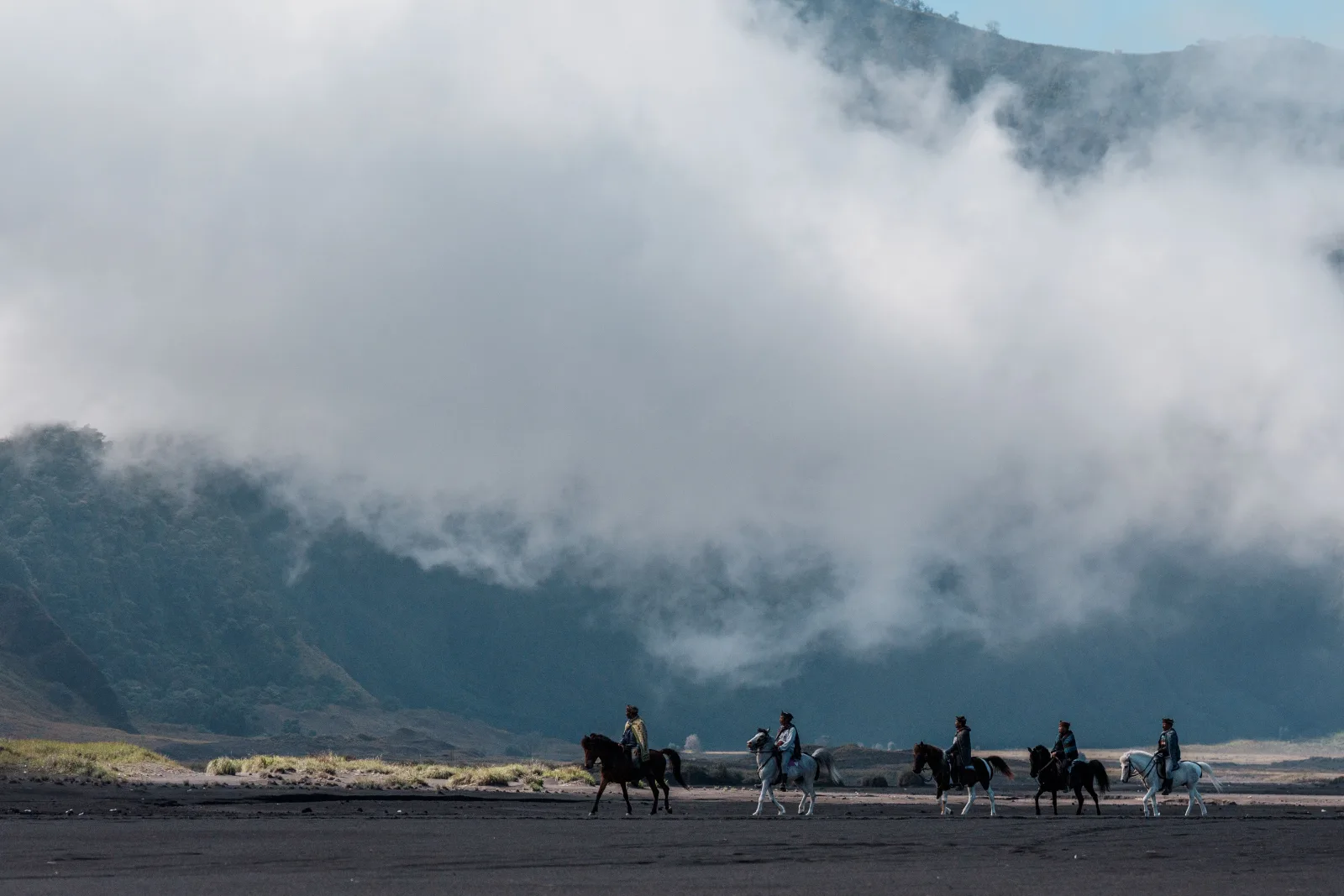 Wisata Bromo 1 Hari: Rute, Itinerary, Tiket dan Estimasi Biaya