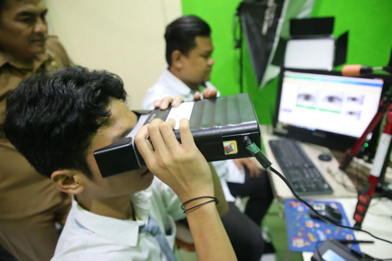 Sudah Rekam KTP-el di Usia 16 Tahun di Surabaya, Kapan Kartunya Bisa Diambil?