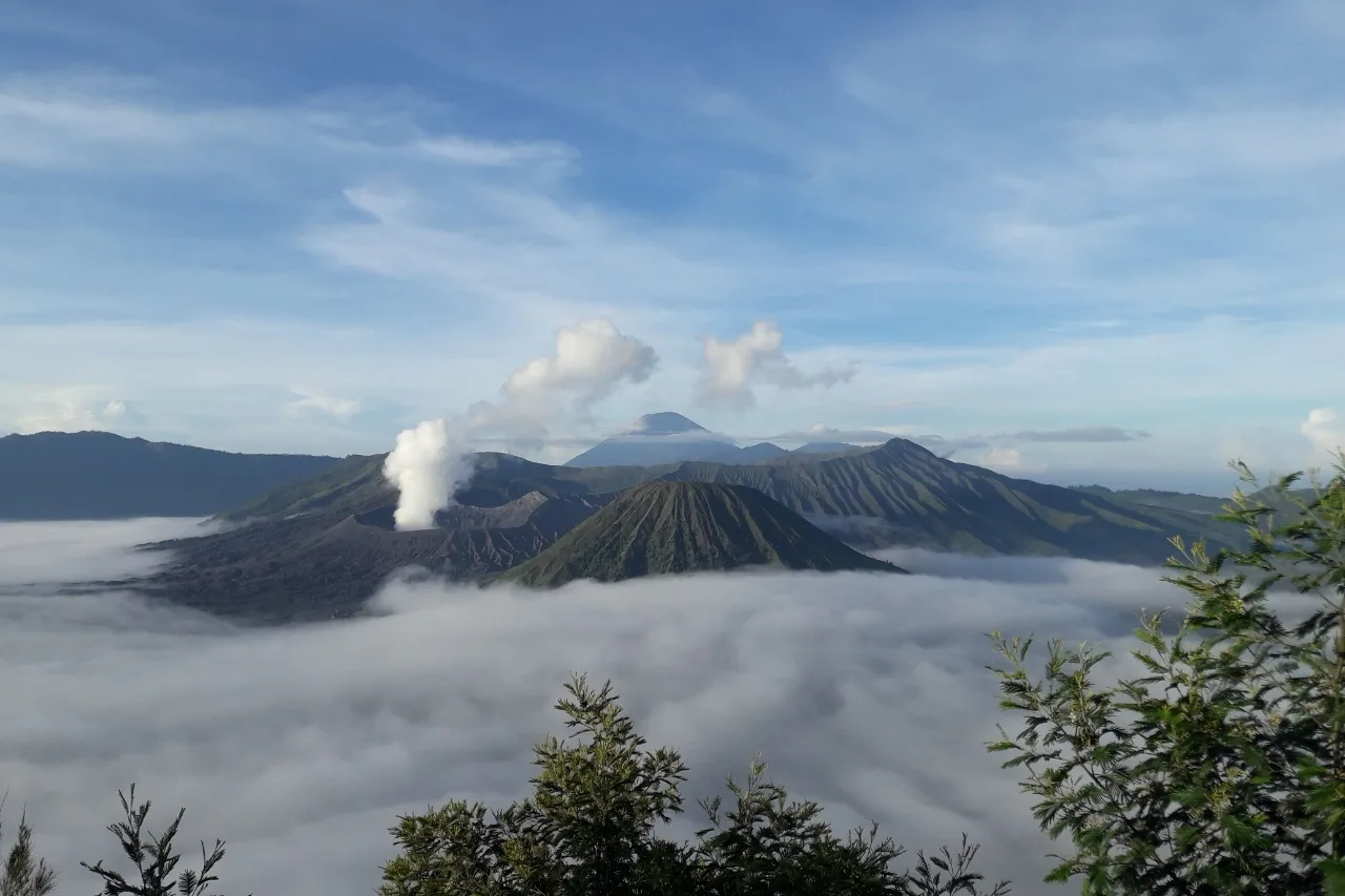 Jalur Penanjakan Bromo Sudah Dibuka, Apakah Semua Jalur Wisata Kembali Normal?
